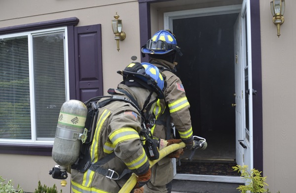 District 3 firefighters respond to smoke-filled home Monday