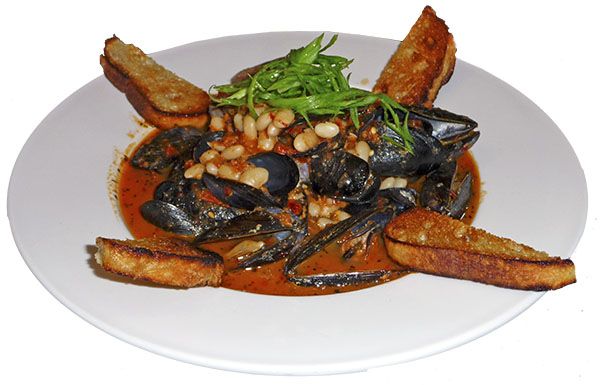 Mussels in Spicy Tomato Pesto