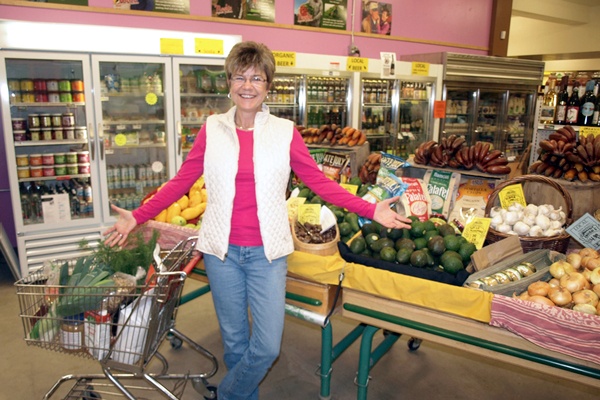 Super Shopper Tour of Nash’s Farm Store set