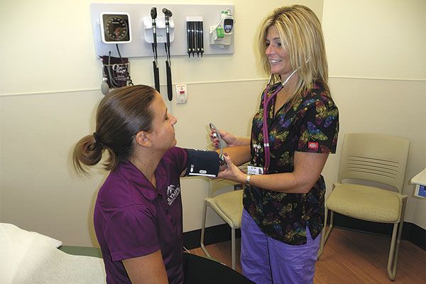 Sequim walk-in clinic expands