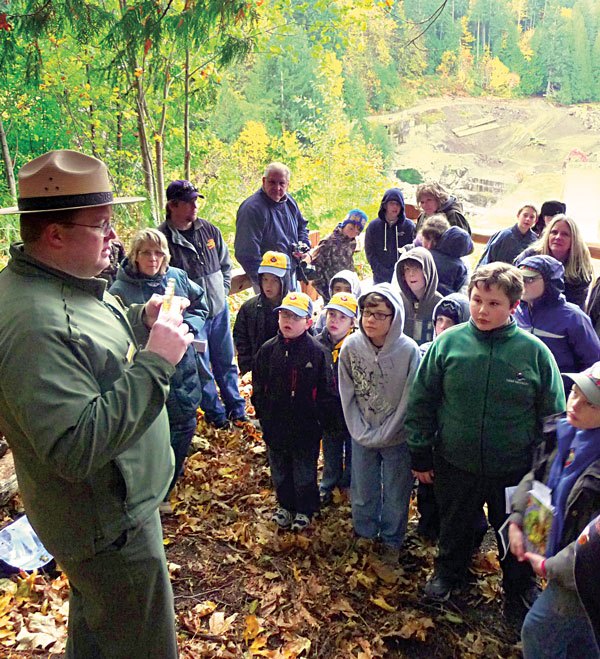 Scouts tour Elwha Dam site