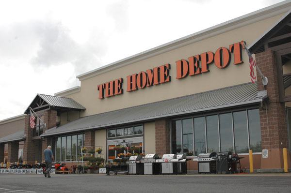 A bomb threat at Sequim Home Depot led staff to evacuate the building on Sept. 17 before Sequim Police Department deemed there was no threat.