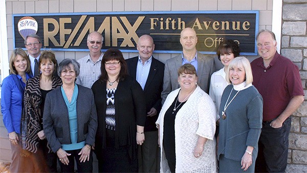 RE/MAX Fifth Avenue staffers at the company's annual awards dinner.