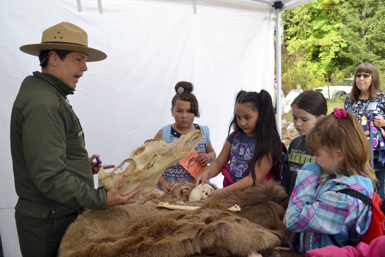 Olympic National Park ranger Theresa Ferraro talks with Greywolf Elementary students