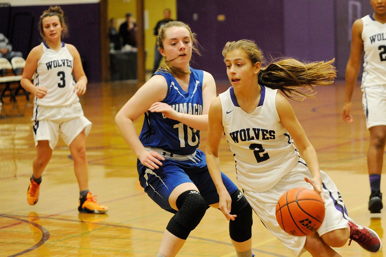 Girls basketball: Wolves open with win, clobber Cowboys