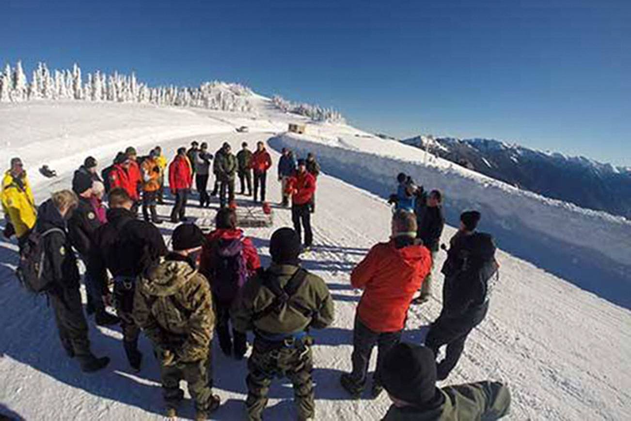 Navy, ONP join training session at Hurricane Ridge