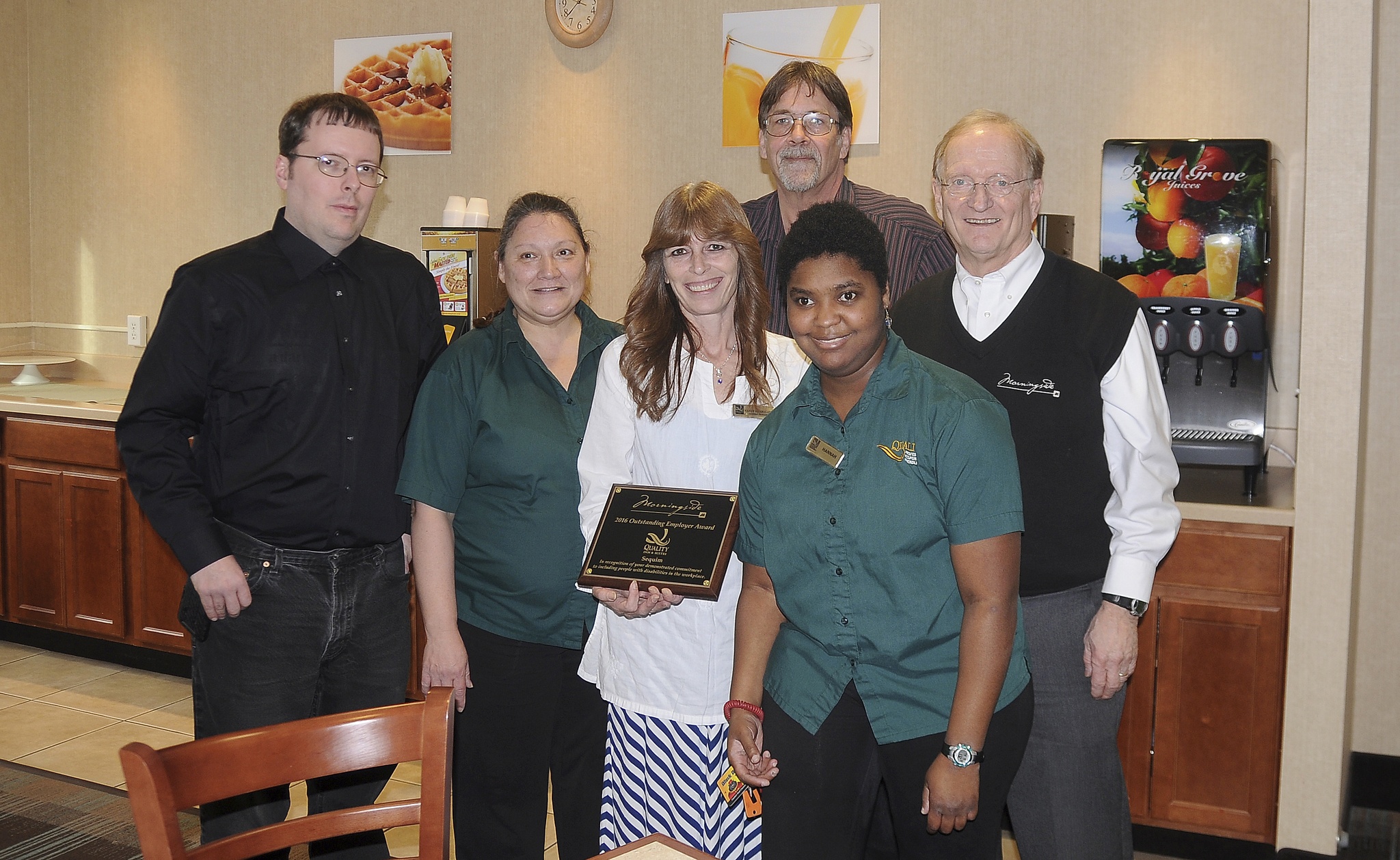 Sequim Quality Inn gets Morningside annual award