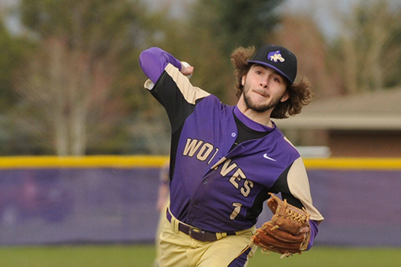 Baseball: Wolves get big win versus NK’s Vikings