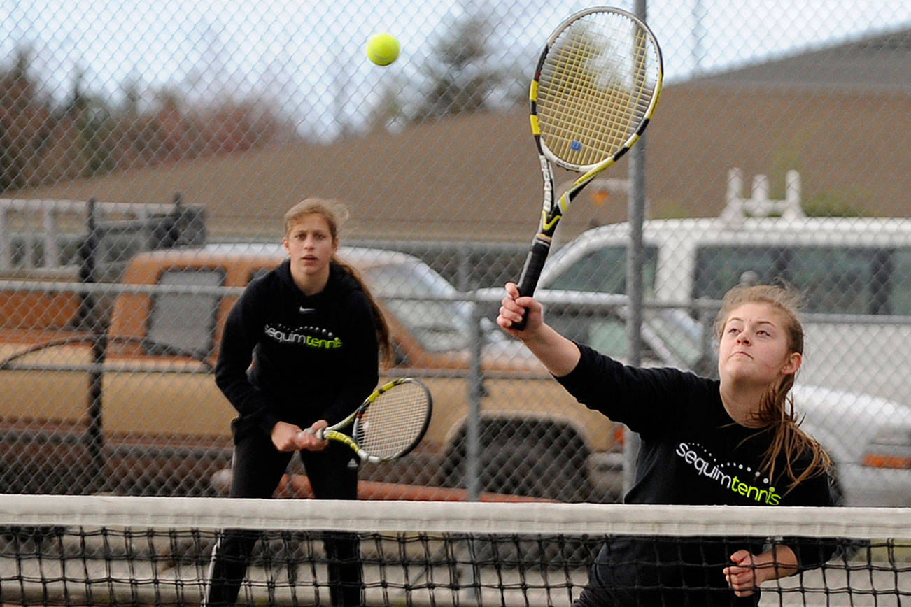 Girls tennis: Sequim improves to 3-2, knocks off Klahowya