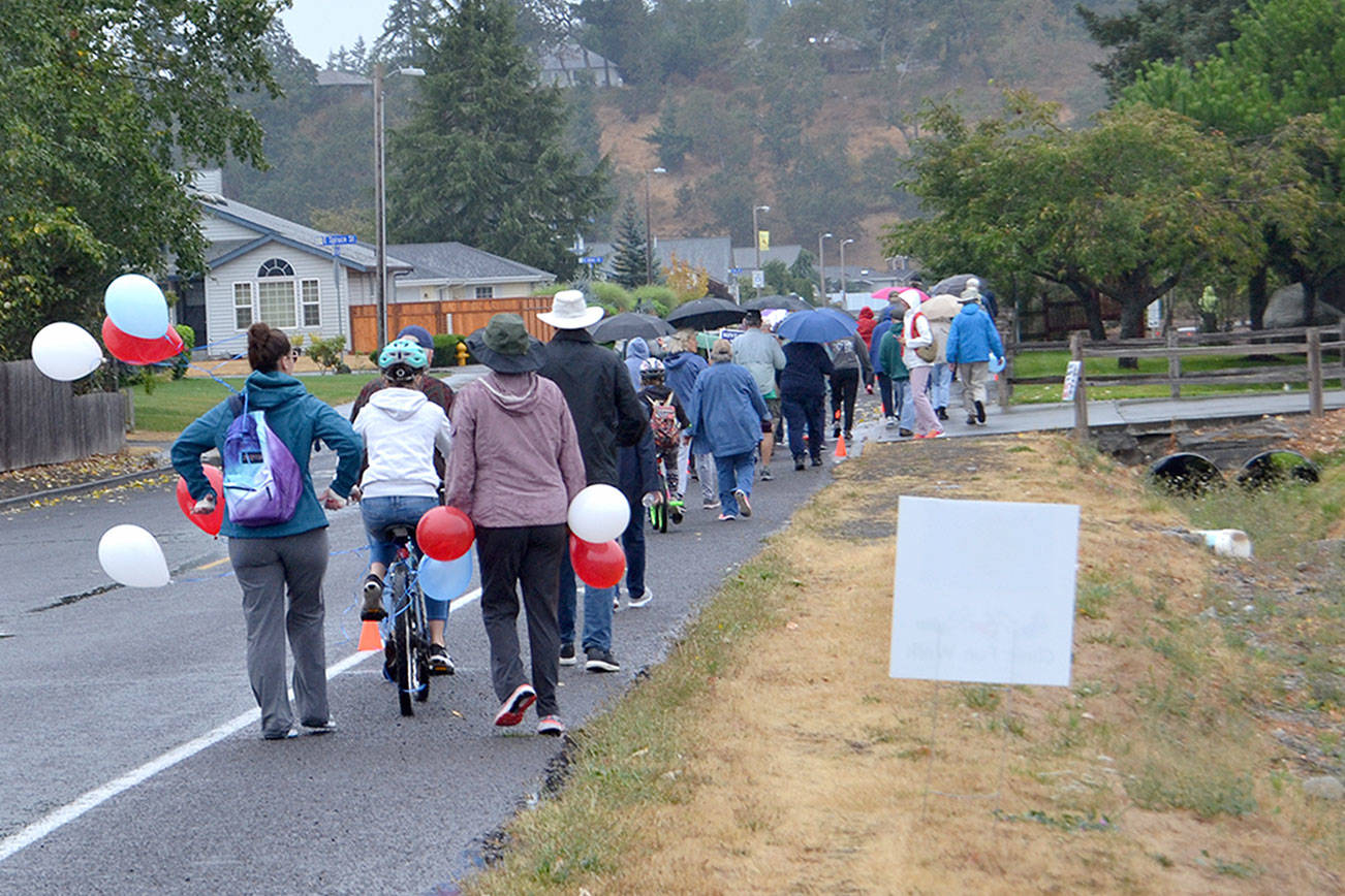 Free clinic’s walk raises nearly $30K for operations