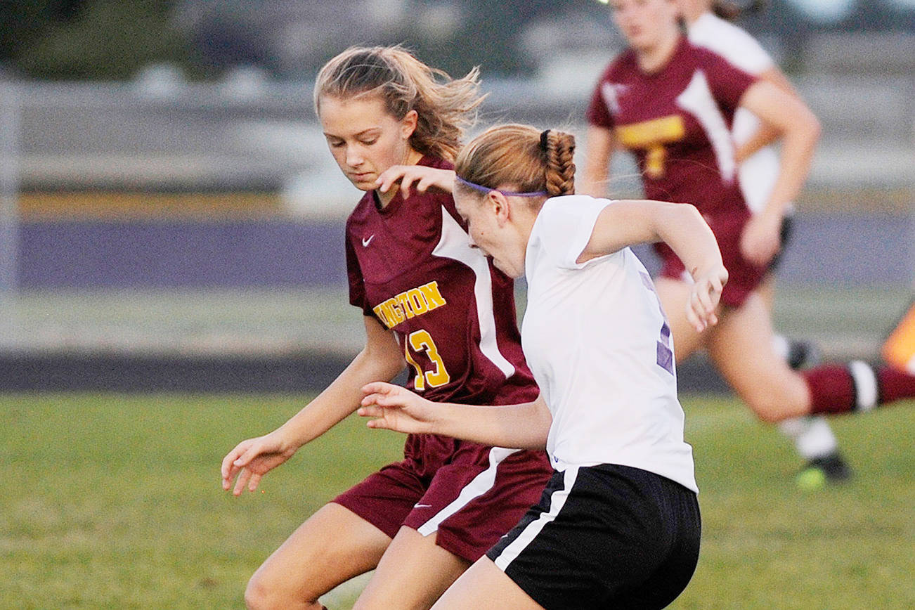 Girls soccer: Wolves rebound from tough loss, beat Buccaneers