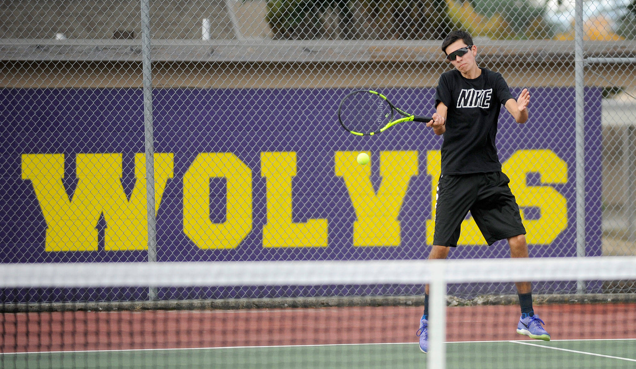 Boys tennis: Knights edge Wolves to give Sequim first loss