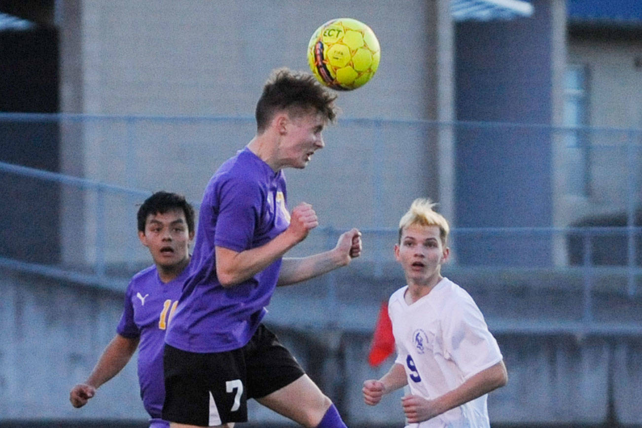 Boys soccer: Host Wolves rout Knights, edge Roughriders