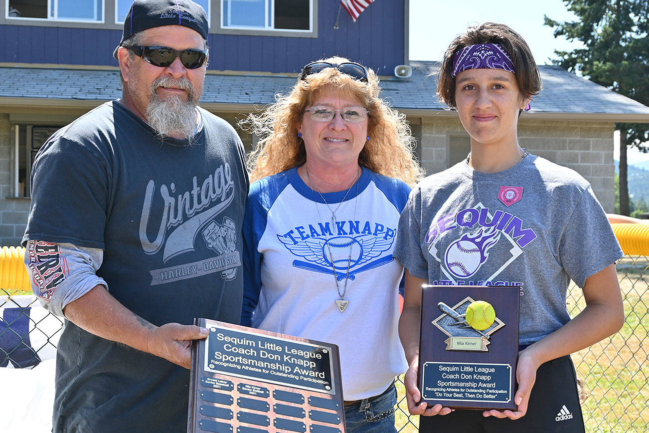 PHOTOS: Big sendoff for Sequim Little League | Sequim Gazette