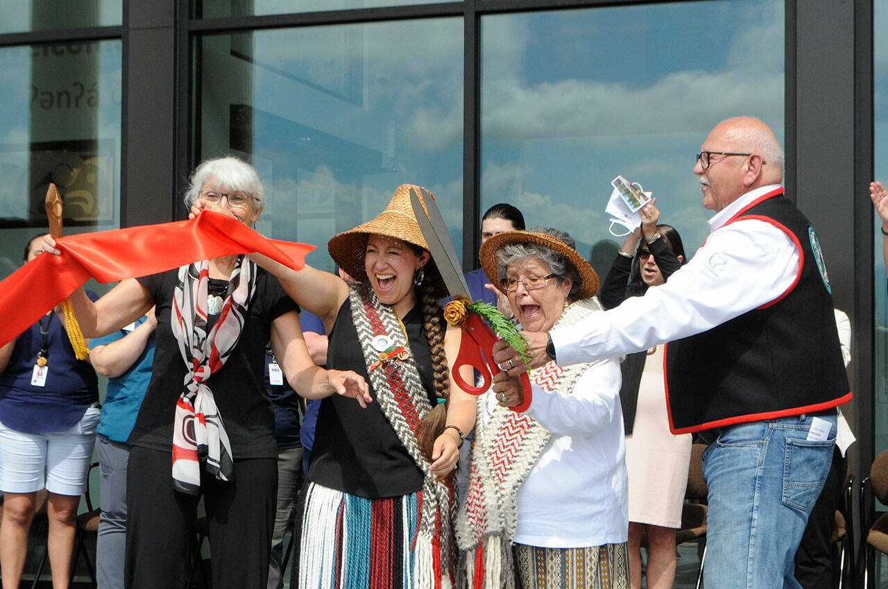 Sequim Gazette photo by Matthew Nash
To usher in the Jamestown S’Klallam Tribe’s Healing Clinic, from left, Dana Ward, tribal council member; Loni Greninger, council vice-chair; Elaine Grinnell, tribal elder, and W. Ron Allen, CEO/tribal chairman, cut the ribbon on the facility that aims to help locals overcome opioid use disorder.