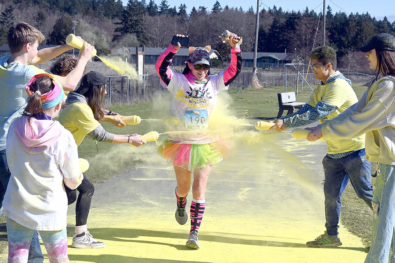In photos: Students participate in second annual Color Fun Run – Jagwire