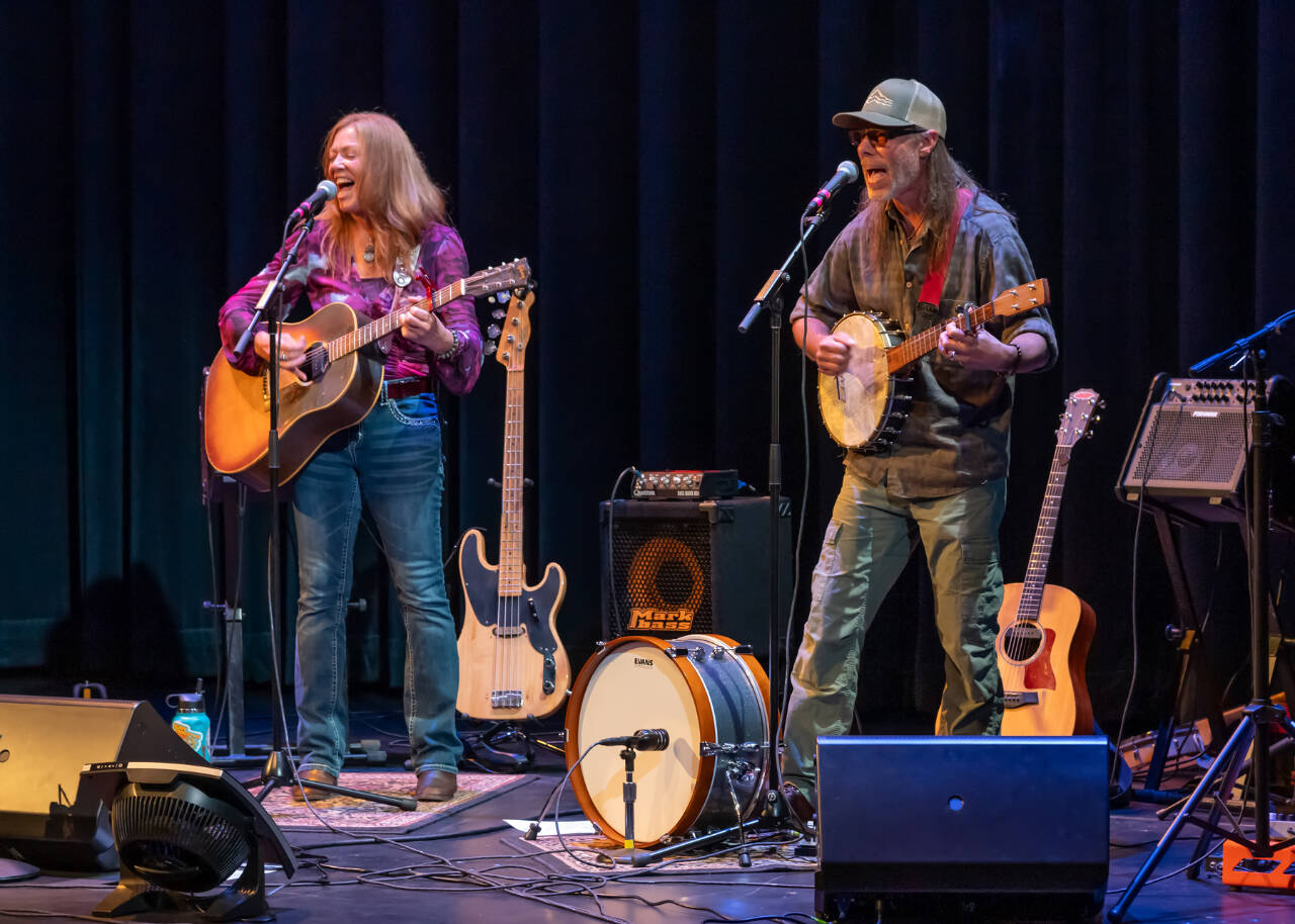 Photo by Eric Neurath/Field Arts & Events Hall
Deadwood Revival performs to a full house at Field Arts & Events Hall’s inaugural WA Local Concert on Sept. 29.