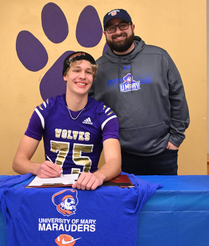 Henninger signs on at University of Mary | Sequim Gazette