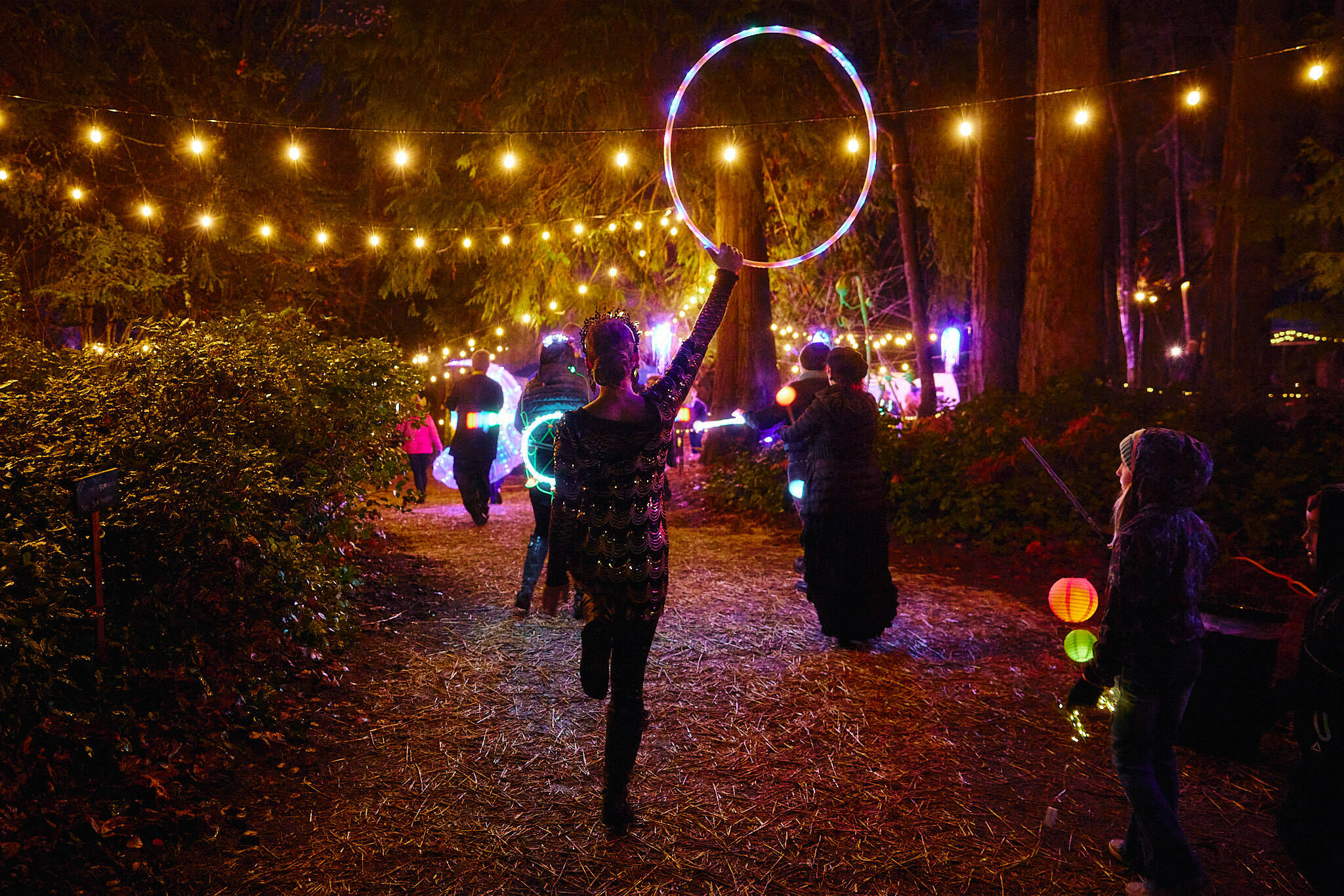 Photo by Matt Sagen, Cascadia Films
A fractal phase performer dances at the Wintertide Festival of Lights 2023, which returns this weekend.